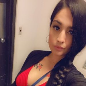 Meet your Posher, Ariellys